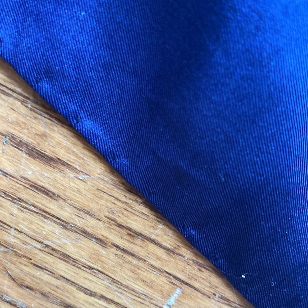 Vintage Trianon Paris square silk scarf - Picture 4 of 5